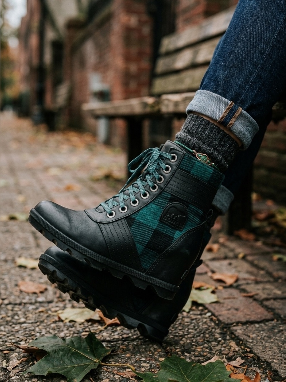 Sorel Lexie Wedge Green Black Buffalo Plaid Leather Ankle Boots Size 8